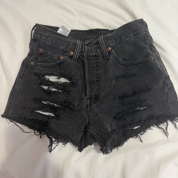 Levis 501 jean shorts - Picture 1 of 3